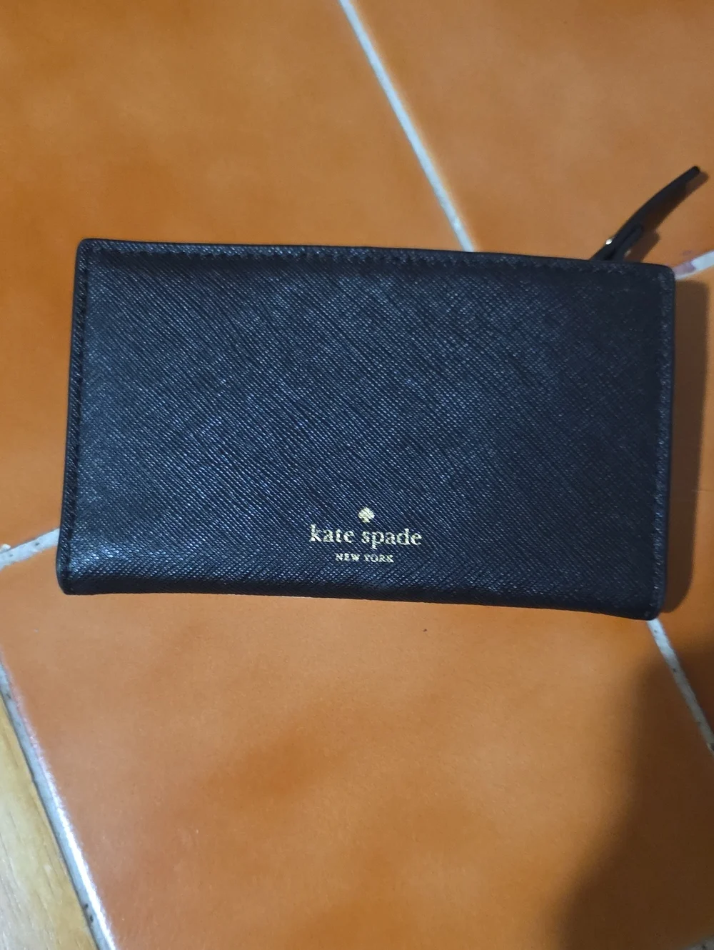 KATE SPADE DASHING BEAUTY PENQUIN MIKEY WALLET GREAT USED CONDITION